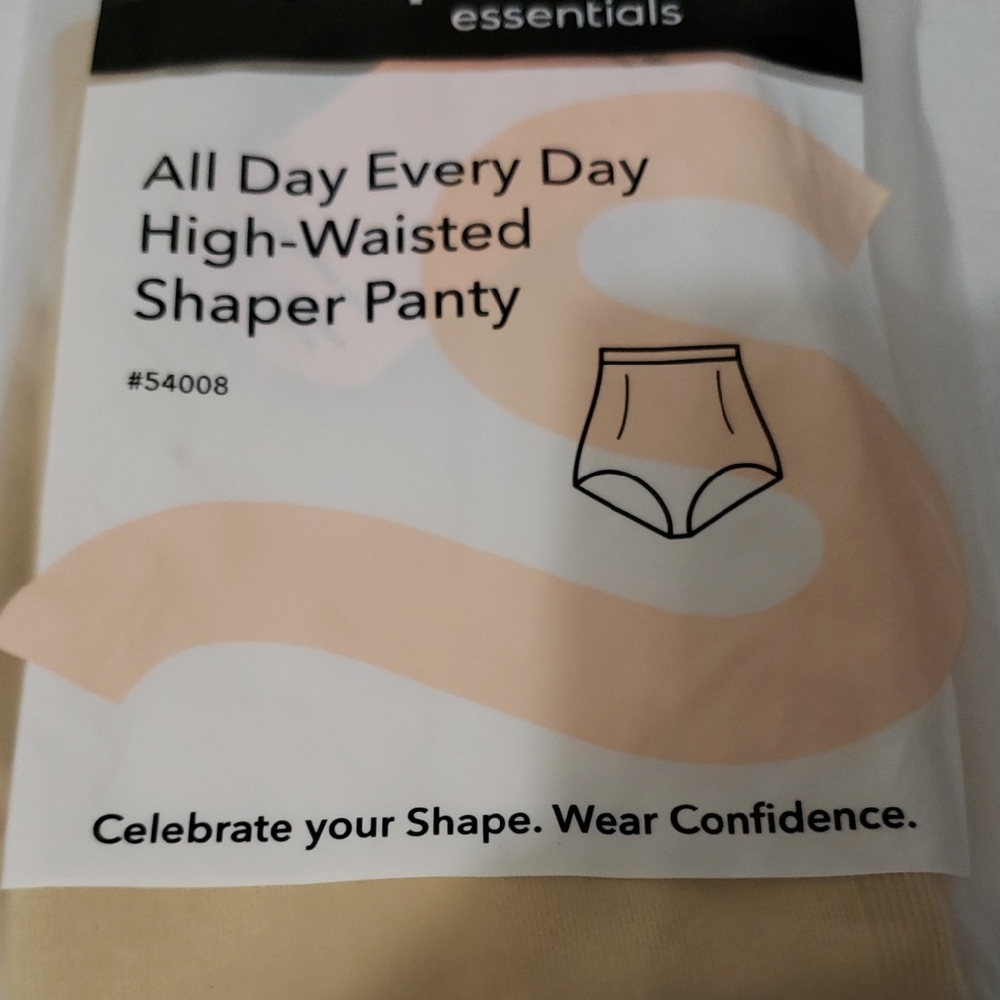 SHAPEMINT Essentials All Day High-Waisted Shaper Panty -‎ Cream